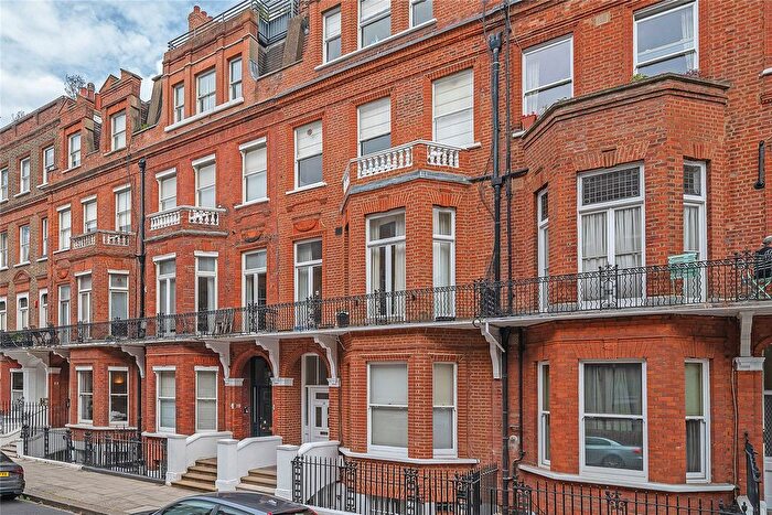 2 Bedroom Flat To Rent In Rosary Gardens, London, SW7