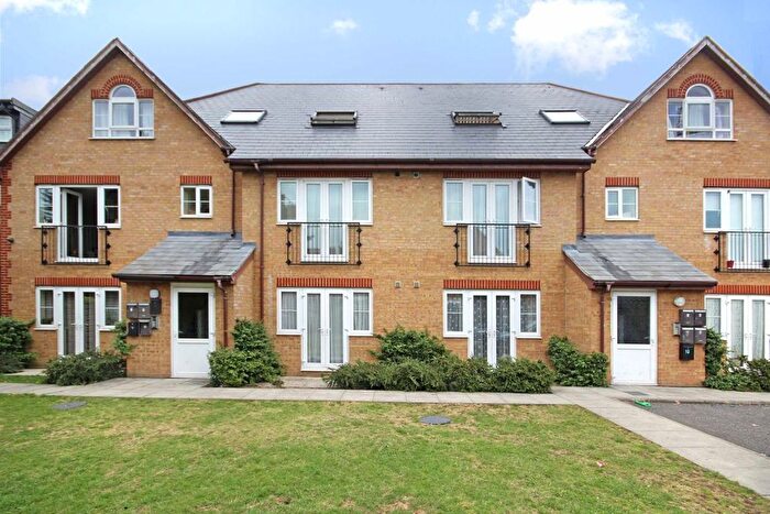 1 Bedroom Flat To Rent In Dawley Parade, Dawley Road, Hayes, UB3