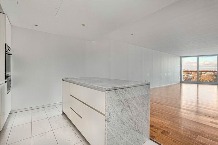 3 Bedroom Flat To Rent In Albion Riverside Building, Hester Road, SW11