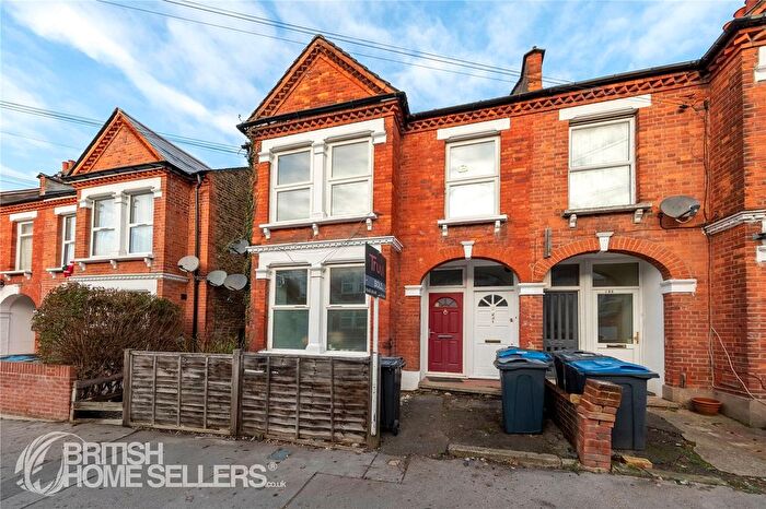 2 Bedroom Maisonette For Sale In Mersham Road, Thornton Heath, CR7