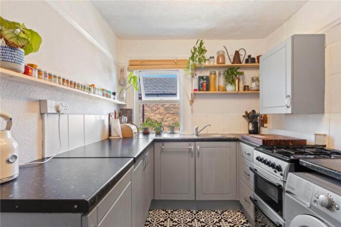 1 Bedroom Flat For Sale In Victoria Drive, Bognor Regis, PO21