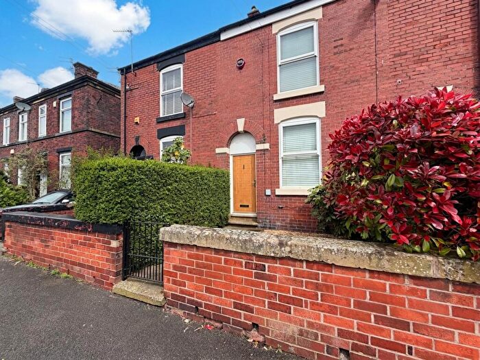 2 Bedroom Terraced House For Sale In Park Lane, Whitefield, M45
