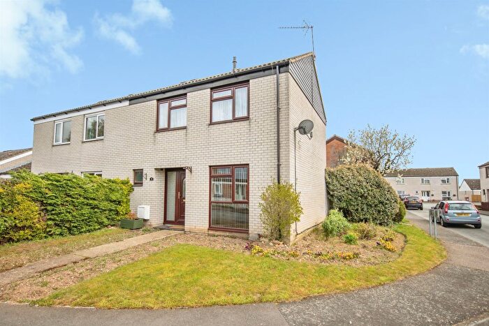 3 Bedroom Semi Detached House For Sale In Acton Road, Bramford, Ipswich, IP8