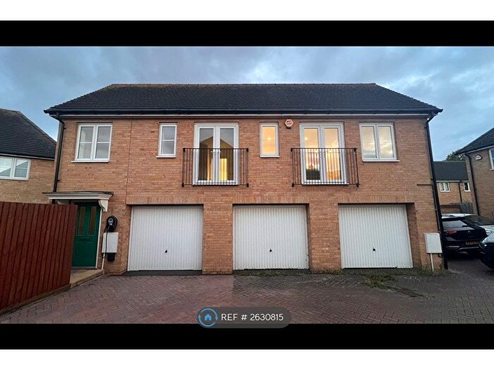 2 Bedroom Maisonette To Rent In Frances Mews, Romford, RM3