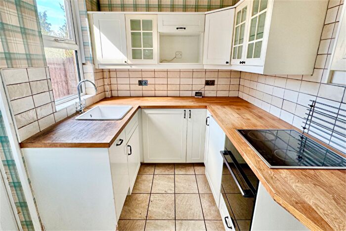 2 Bedroom Semi-Detached House For Sale In Montpelier Road, Dunkirk, NG7