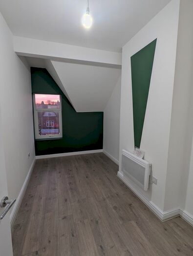 1 Bedroom Flat To Rent In Stratford Road, Sparkil B11