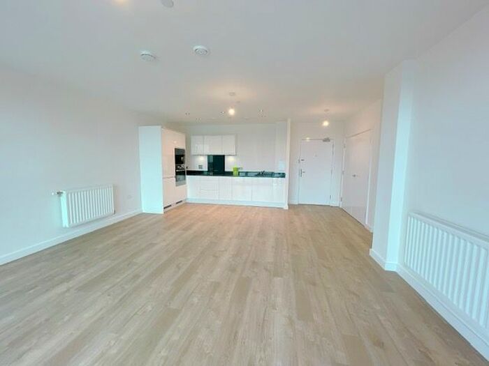 2 Bedroom Flat To Rent In Baronet House, Park Royal, NW10