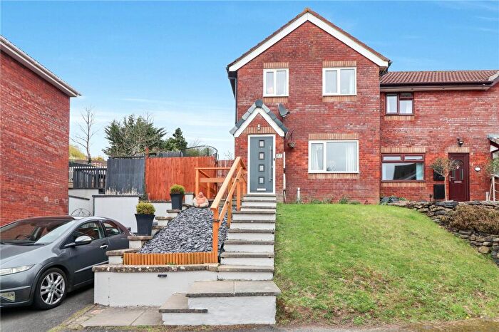 3 Bedroom Semi-Detached House For Sale In Lane End Park, Barnstaple, Devon, EX32