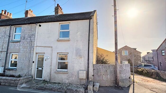 4 Bedroom End Terrace House For Sale In Grove Road, Portland, Dorset, DT5