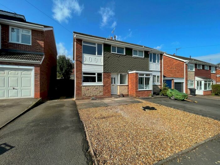 3 Bedroom House To Rent In Seaton Place, Wordsley, Stourbridge, DY8