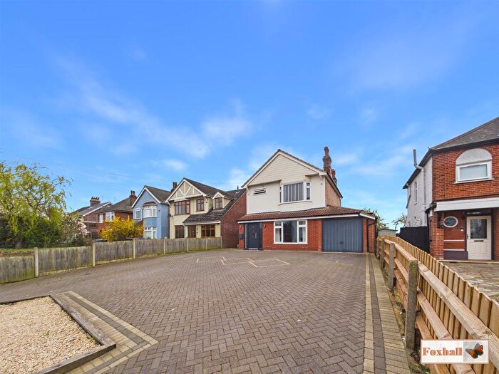 4 Bedroom Detached House For Sale In Humber Doucy Lane, Ipswich, IP4