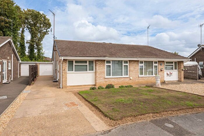 2 Bedroom Bungalow For Sale In Oak Crescent, Boston, PE21