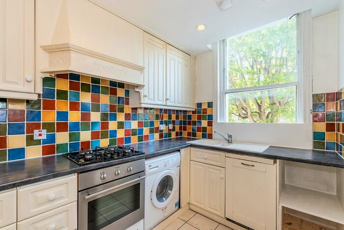 2 Bedroom Flat To Rent In Elsham Road, London, W14