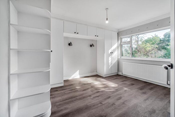 2 Bedroom Flat To Rent In Shaftesbury Avenue, Harrow, HA2