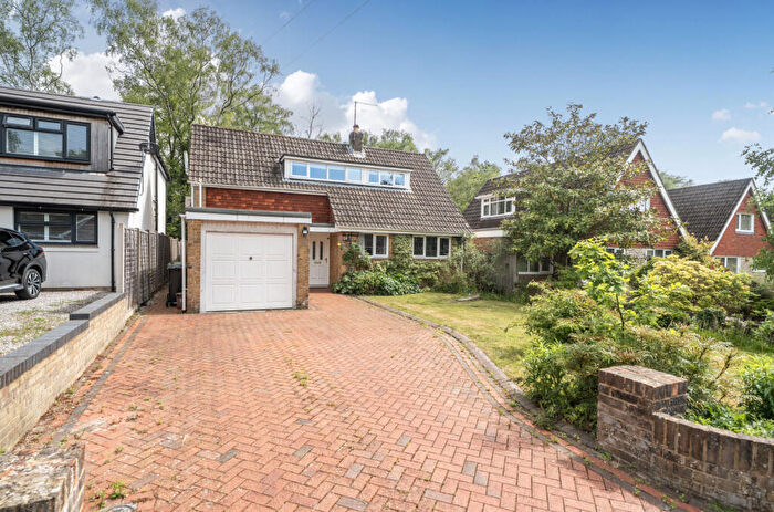3 Bedroom Detached House For Sale In Hocombe Drive, Chandler's Ford, Hampshire, SO53