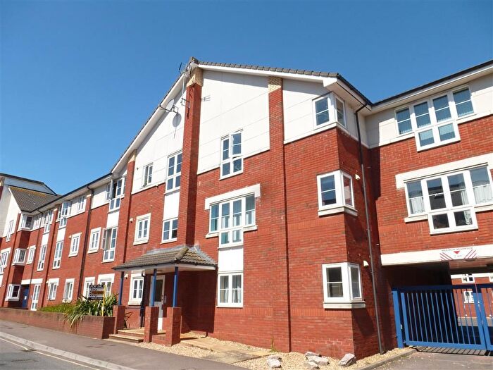 1 Bedroom Flat To Rent In Eveleighs Court, Exeter, EX4