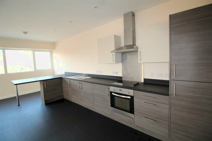 2 Bedroom Apartment To Rent In St Edmunds House, Rope Walk, Ipswich, IP4