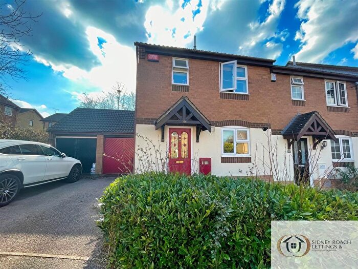 3 Bedroom End Of Terrace House To Rent In Yalts Brow, Emerson Valley, Milton Keynes, MK4