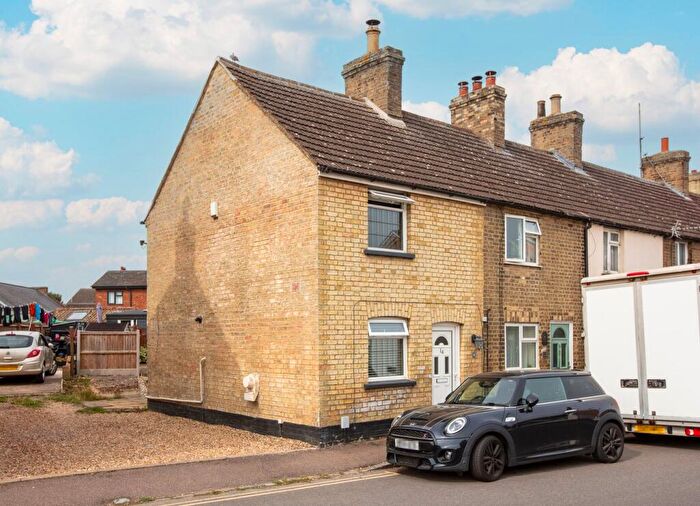 2 Bedroom End Of Terrace House For Sale In Station Road, Langford, Biggleswade, SG18