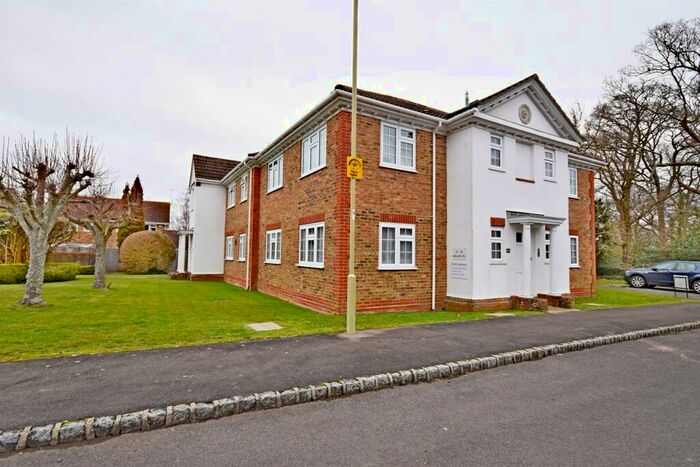 1 Bedroom Flat To Rent In Mallard Road, Rowland's Castle, PO9