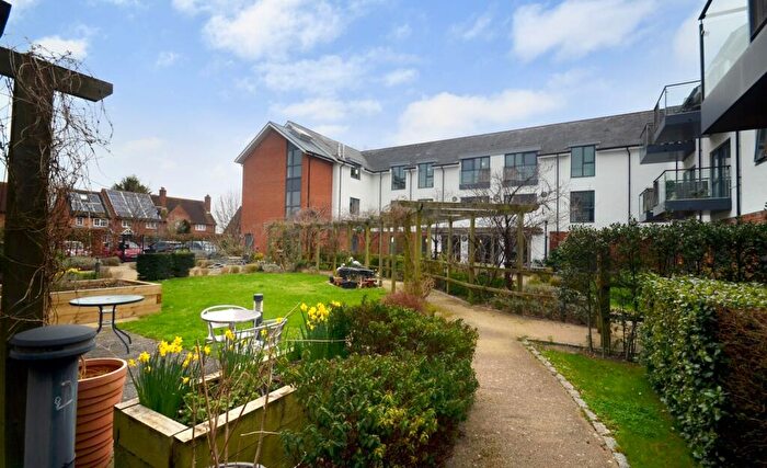 1 Bedroom Retirement Property For Sale In Alexandra Place, Woodley, RG5