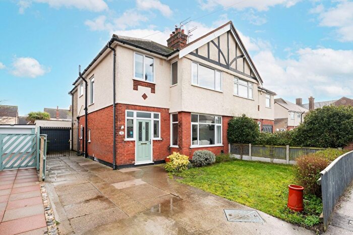 4 Bedroom Semi Detached House For Sale In Blake Road, Great Yarmouth, NR30