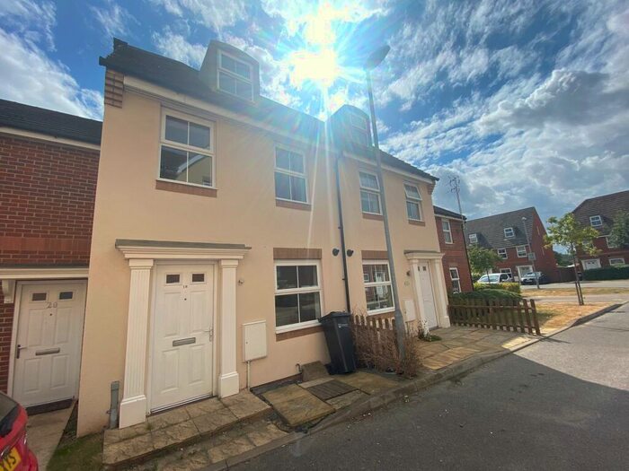 3 Bedroom House To Rent In Old College Walk, Portsmouth, PO6