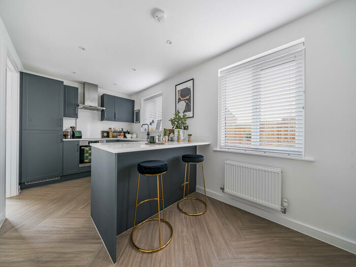 5 Bedroom Detached House For Sale In Derby Road, Loughborough, LE12