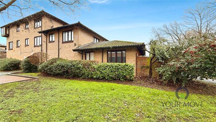 1 Bedroom Flat To Rent In Pointer Close, London, SE28