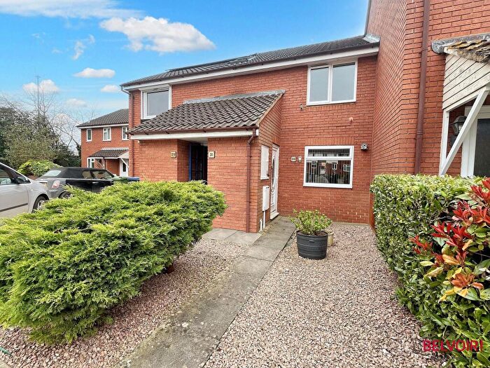 1 Bedroom Flat For Sale In Deacons Place, Bishops Cleeve, GL52