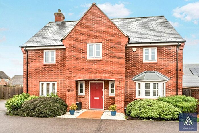 4 Bedroom Detached House For Sale In Centenary Road, Middleton Cheney, Banbury, OX17
