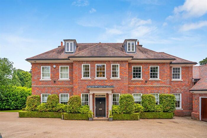 5 Bedroom Detached House To Rent In Brockenhurst Road, Ascot, SL5