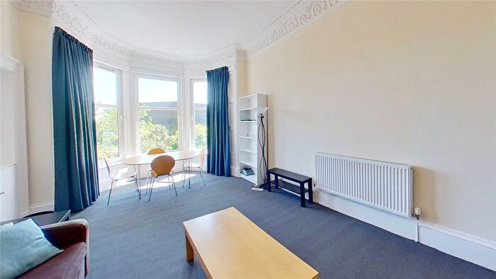 5 Bedroom Flat To Rent In Parkside Terrace, Edinburgh, EH16