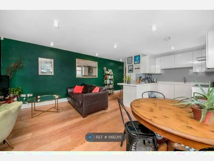 1 Bedroom Flat To Rent In Glendon Apartments, London, SE27