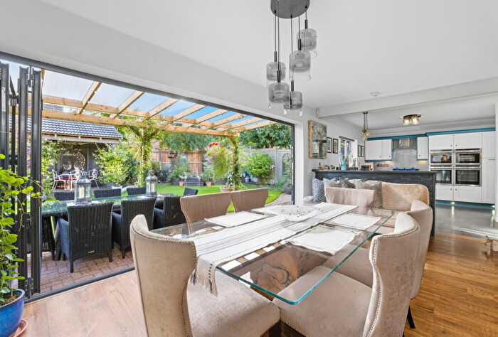 4 Bedroom Detached House For Sale In The Thatchers, Bishop's Stortford, Hertfordshire, CM23