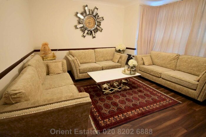 3 Bedroom Terraced House To Rent In Dartmouth Road, Hendon Central, NW4