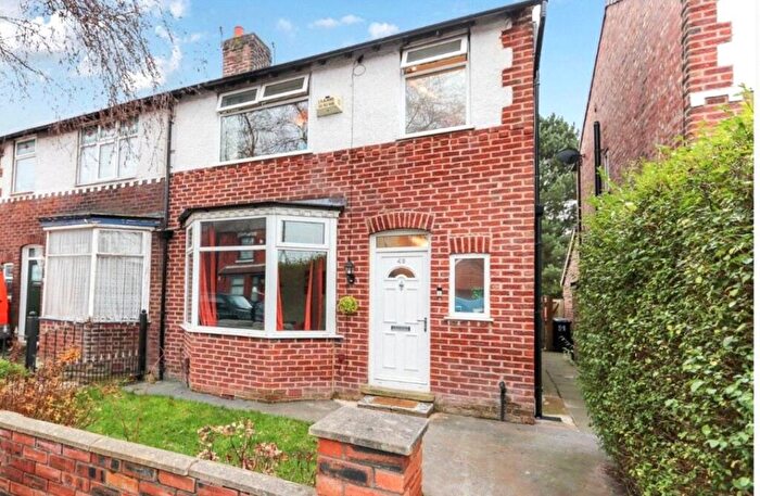 3 Bedroom Semi-Detached House For Sale In Cheltenham Road, Cheadle Heath, Stockport, SK3