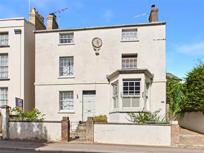 2 Bedroom Semi-Detached House For Sale In London Road, Stroud, Gloucestershire, GL5