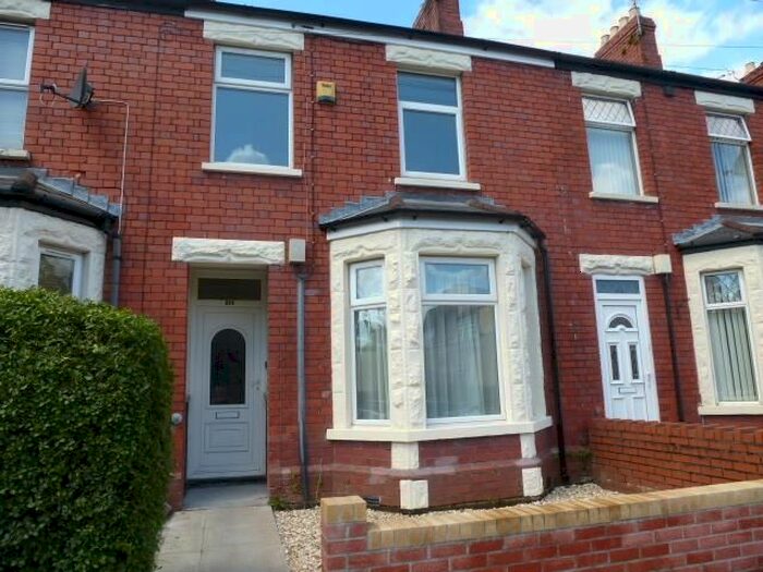 2 Bedroom Property To Rent In College Road, Whitchurch, Cardiff, CF14