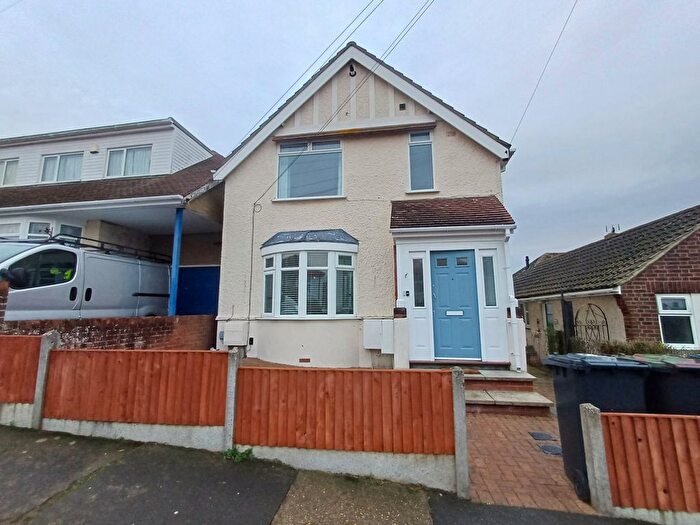 1 Bedroom Flat To Rent In Westcliff Drive, Herne Bay, Kent, CT6