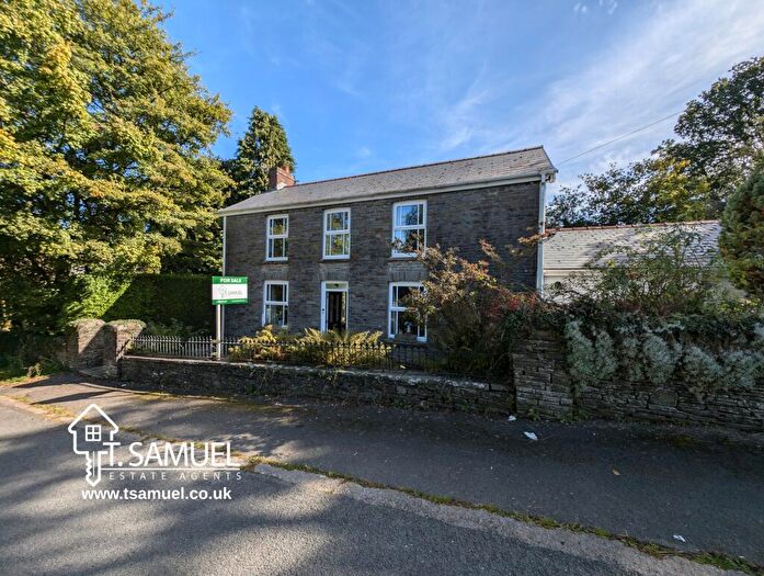 4 Bedroom Detached House For Sale In Brynffynnon, Llanfabon Road, Llanfabon, CF46