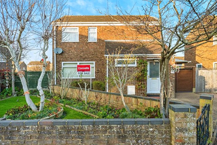 3 Bedroom Semi-Detached House For Sale In Western Drive, Hanslope, Milton Keynes, MK19