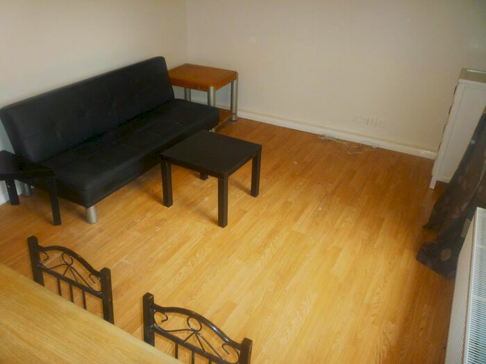 1 Bedroom Flat To Rent In Torrington Park, North Finchley, London, N12