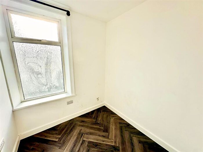 2 Bedroom Terraced House To Rent In Catherine Street, Elland, HX5