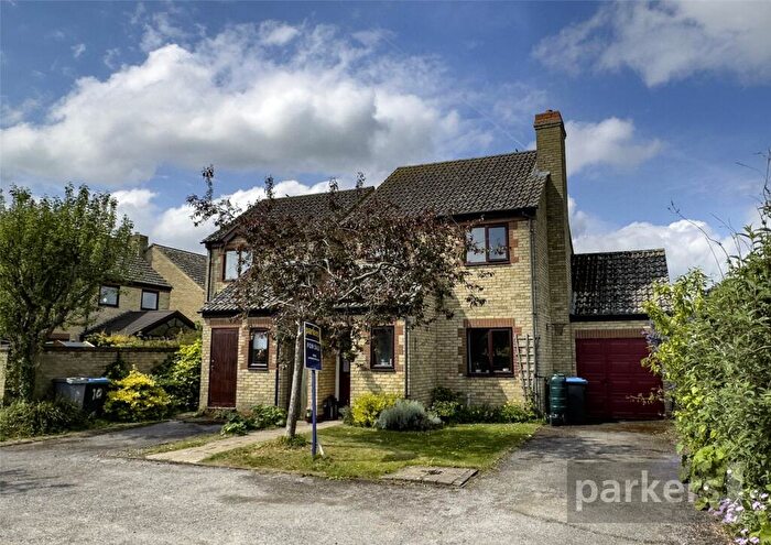 3 Bedroom Detached House For Sale In Cotswold Close, Minster Lovell, Witney, Oxfordshire, OX29