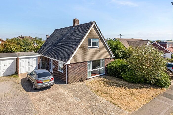 3 Bedroom Detached House For Sale In Ingram Road, Steyning, BN44