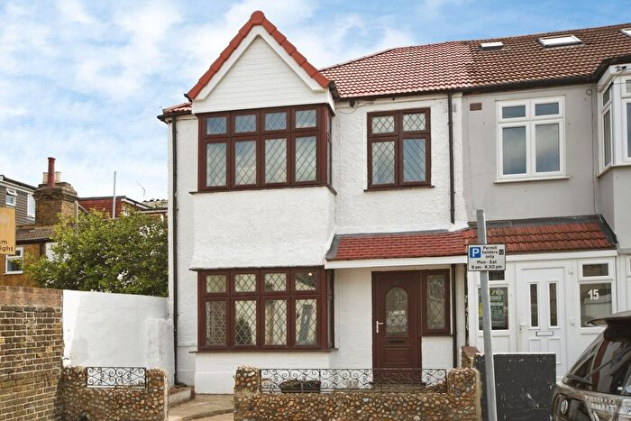 3 Bedroom End Of Terrace House For Sale In Charles Road, Forest Gate, London, E7