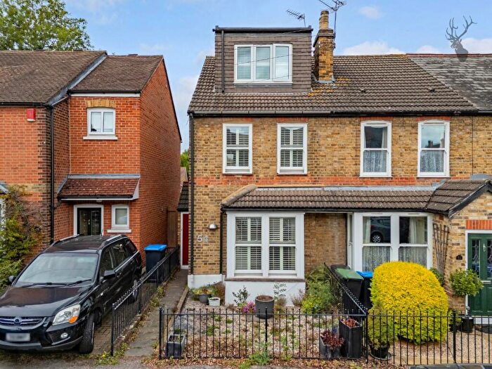 3 Bedroom End Of Terrace House For Sale In Woburn Avenue, Theydon Bois, Epping, CM16