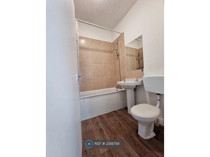 1 Bedroom Flat To Rent In Boulevard, Hull, HU3