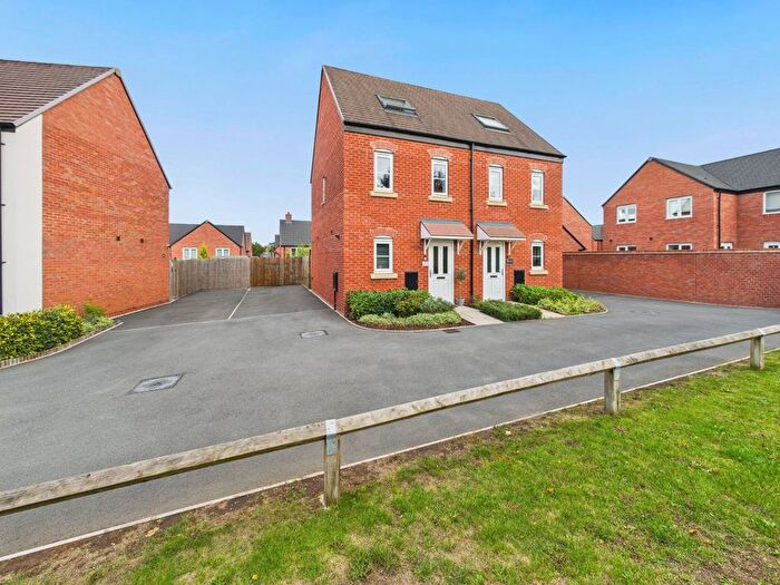 3 Bedroom Semi-Detached House For Sale In Harrison Gardens, Rushwick, Worcester, Worcestershire, WR2